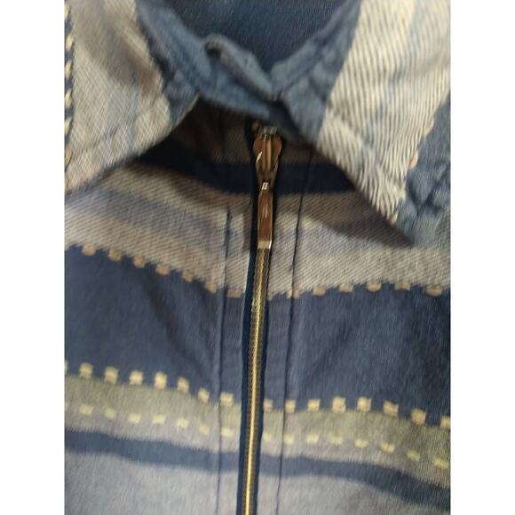 Cabin Creek Woman L Shacket Lightweight Denim Look Striped Button Sleeve - Picture 4 of 9